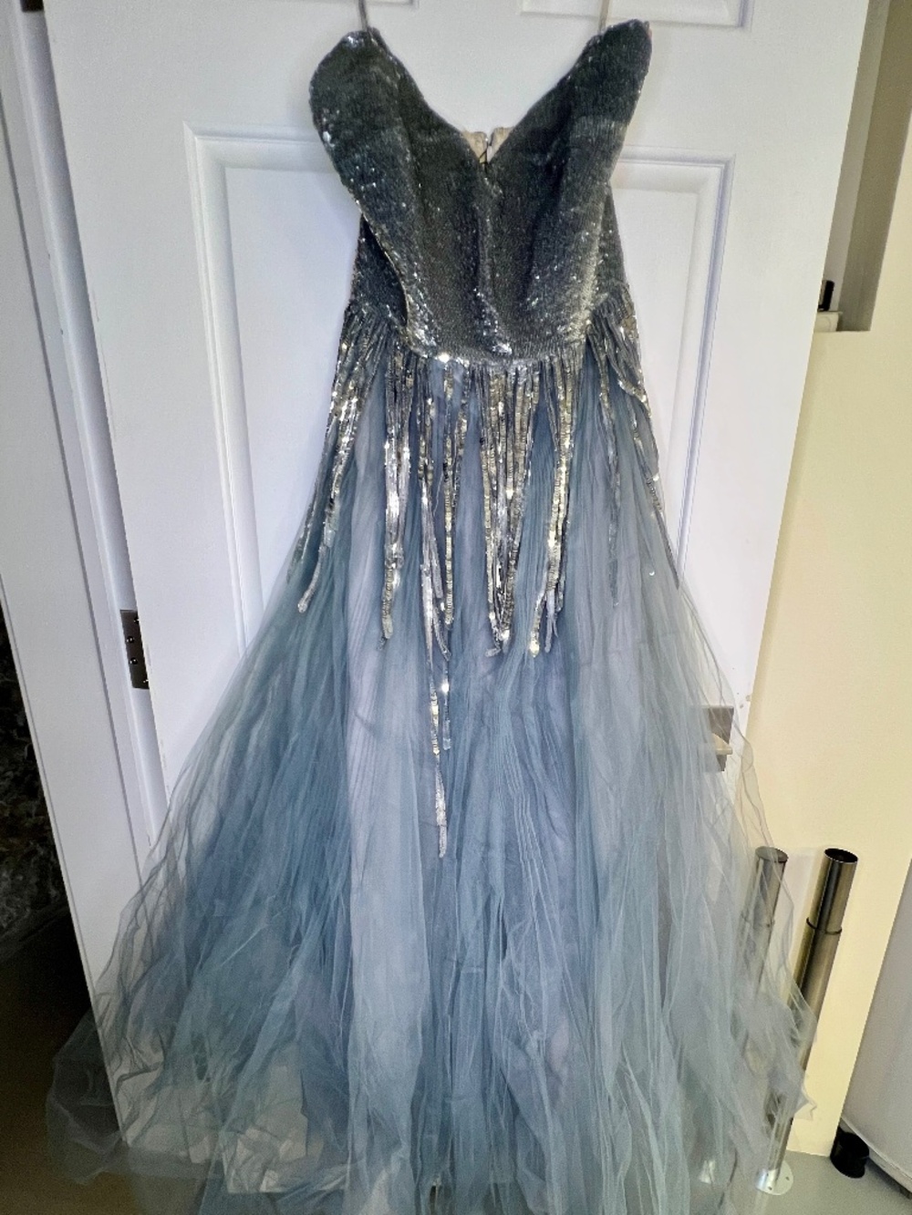 Oscar De La Renta Strapless Tulle A-line Gown Size 8